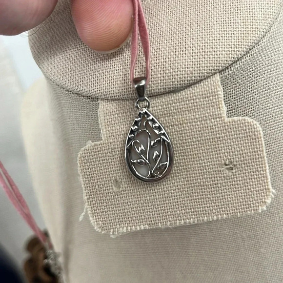 Elegant Pink Necklace with 925 Sterling Silver Teardrop Pendant - 16" - Picture 1 of 14